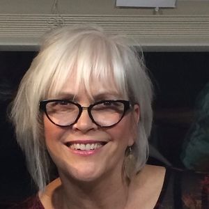 Meet your Posher, Cynthia